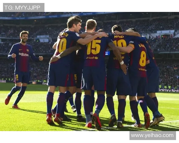 黄家社会与巴塞罗那的较量：足球文化与战术风格的深度对比分析